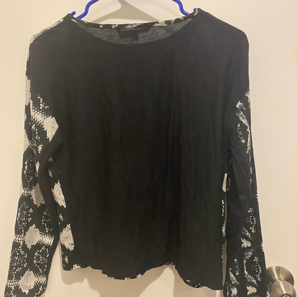 Top - Picture 3 of 3